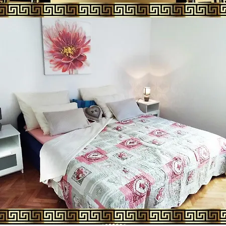 Mediterranea Turquoise With Three In First Floor * Σπλιτ