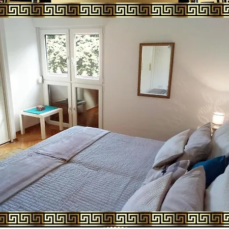 Mediterranea Turquoise With Three In First Floor Διαμέρισμα