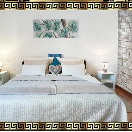 Mediterranea Turquoise With Three In First Floor شقة سبليت